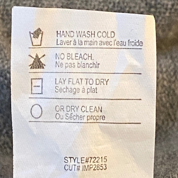 Vince 100% cashmere Ruched Button Front Cardigan Size Medium - Picture 9 of 15